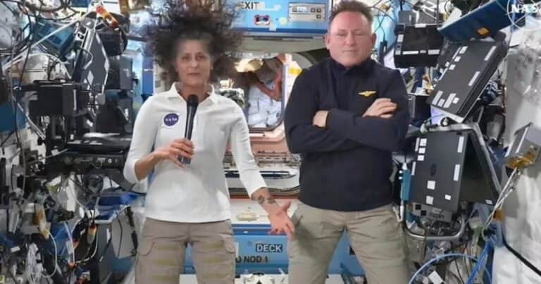Por qué los astronautas de la NASA estuvieron varados nueve meses en el espacio