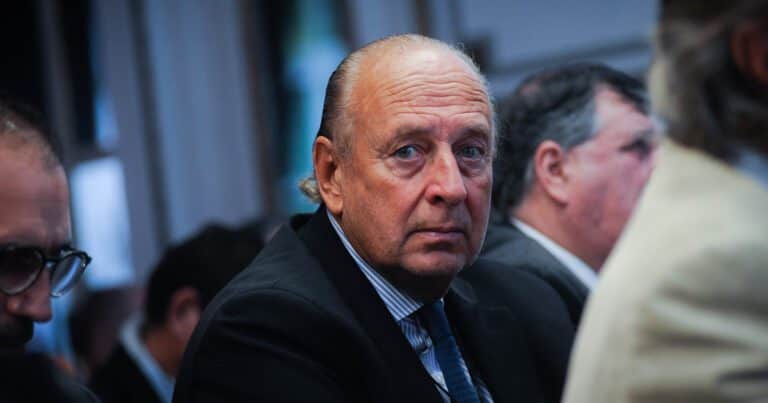 En medio de la suba del dólar y tensiones por el FMI, empresarios respaldaron a Milei