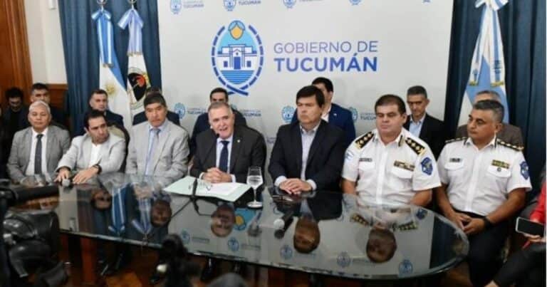 El gobernador de Tucumán y otros funcionarios fueron amenazados por un sentenciado a cadena perpetua: «No le tenemos miedo»