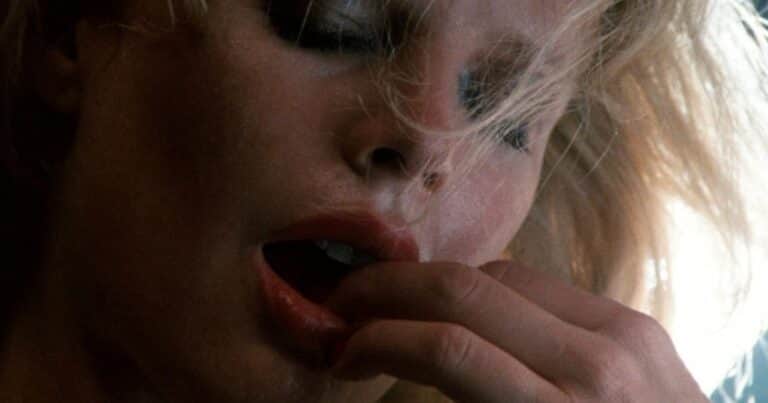 Cómo está hoy Kim Basinger: así luce a los 71 años la actriz del striptease de Nueve semanas y media