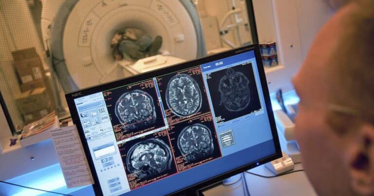 Qué tipo de enfermedades se detectan con una resonancia magnética