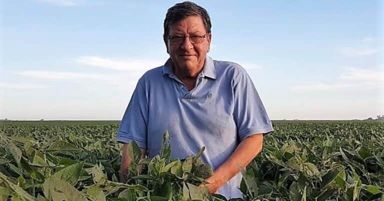 Es productor, impulsó una revolucionaria técnica en la agricultura desde Argentina y hoy se trasformó en un influencer a nivel mundial