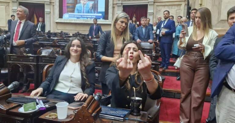 El cruce de Lilia Lemoine y Marcela Pagano en Diputados: acusaciones a los gritos, un vaso de agua y otro round en las redes
