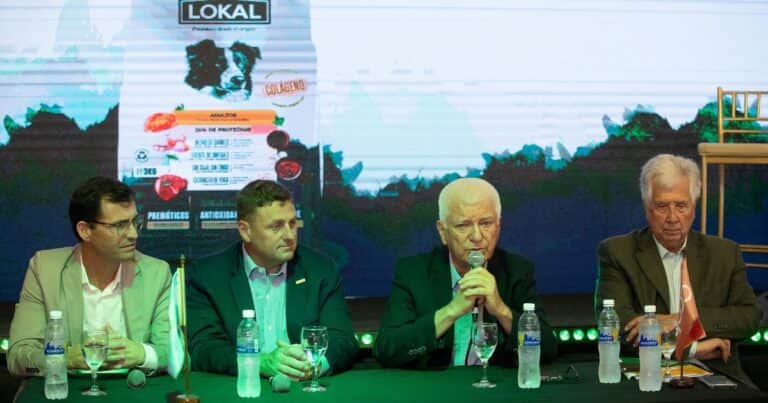 Santa Fe: inauguraron una planta de alimentos balanceados para perros y gatos tras una inversión de más de US$ 6 millones