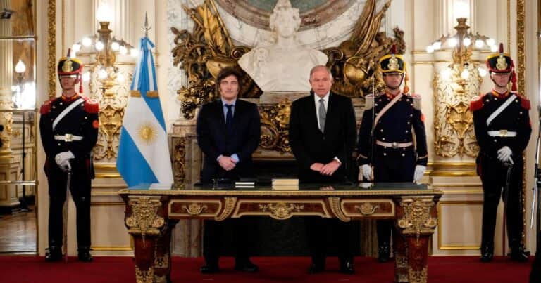 Los planes de Javier Milei, el Gran Hermano para la prensa y el doble golpe contra Cristina Kirchner