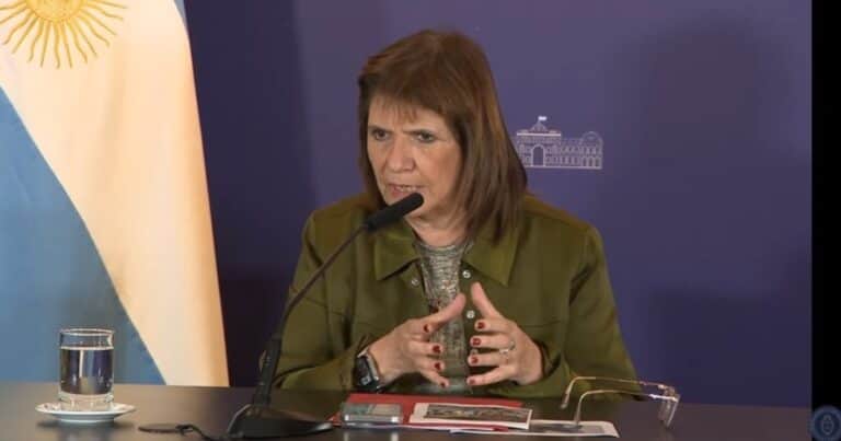 Patricia Bullrich pide a la Justicia la detención de 29 barrabravas identificados en los disturbios en el Congreso: uno por uno, quiénes son