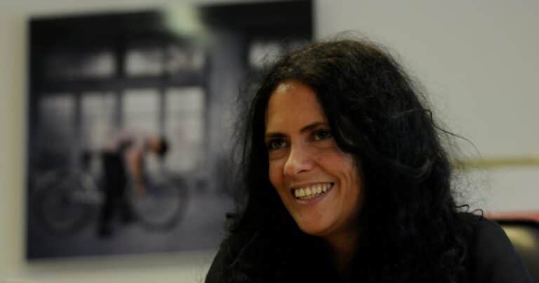 De la hipocresía al cinismo: La transformación moral en la era digital según Paula Sibilia