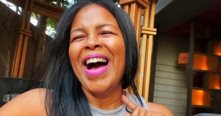 Una famosa cantante de los ’90 confesó que vive hace tres años en su auto