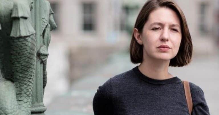 Los vínculos, el duelo y las clases sociales: el universo literario de Sally Rooney en Intermezzo