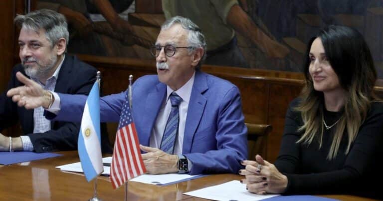Mario Lugones y el secretario de Salud de Estados Unidos acordaron avanzar con una línea de trabajo conjunto