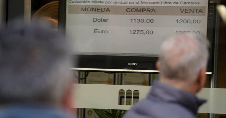 Dólar Ahorro: ARCA eliminó las percepciones para compra de dólares a través de cuentas bancarias