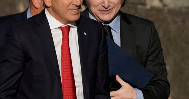 El Gobierno mantuvo el superávit en marzo y acumula el 0,2% del PBI en el primer trimestre