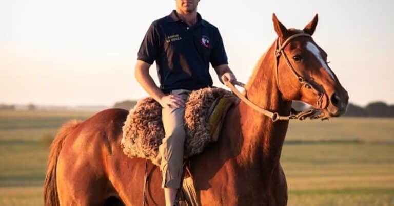 «El gaucho de Rivera»: el joven piloto de Turismo Carretera que se crió y aprendió a manejar en el campo