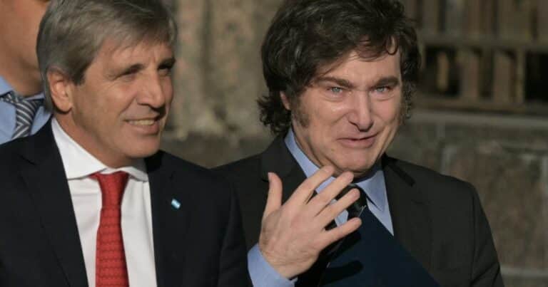Los contactos secretos de Luis Caputo, el “dólar Milei” y la trastienda de la visita de Bessent