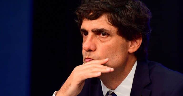 Habló el ministro que puso el último cepo cambiario: explicó que era eso o «corralito» y pidió «que no vuelva nunca más»
