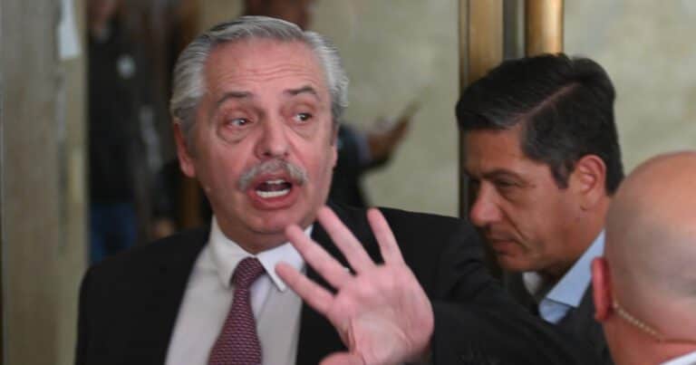 A un paso del juicio, Alberto Fernández dice que «es falso todo lo denunciado», apuntó al juez y volvió a hablar de una presunta enfermedad psiquiátrica de Fabiola Yañez