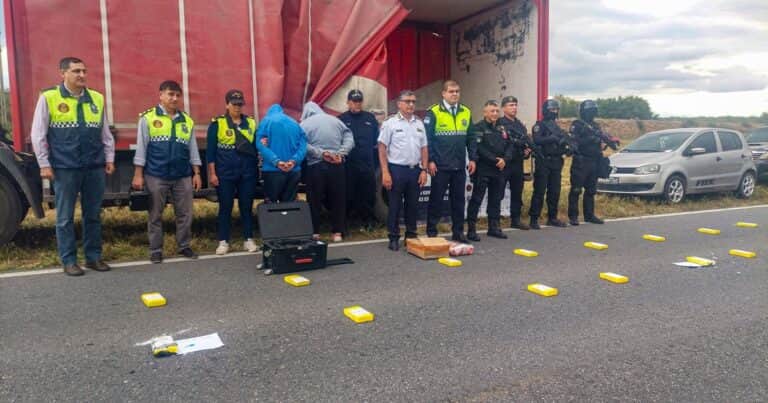 La «marca del delfín»: en un control en una ruta encuentran cocaína y lo vinculan a un cartel boliviano