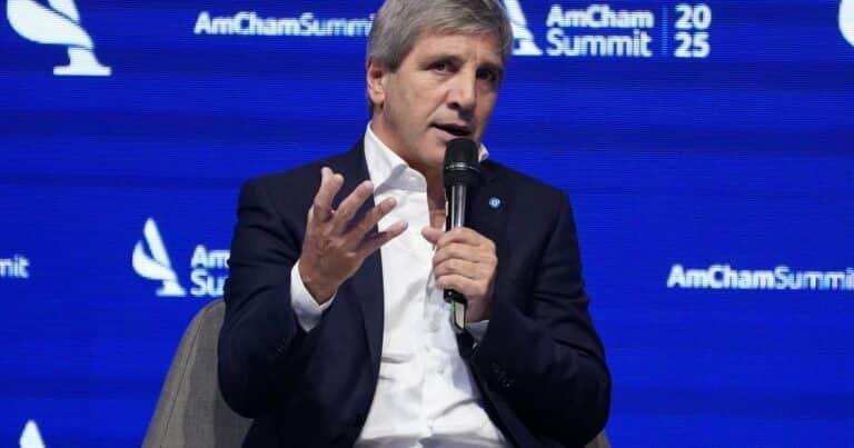 Javier Milei y sus medidas, EN VIVO: crece la expectativa por los anuncios sobre los «dólares del colchón»