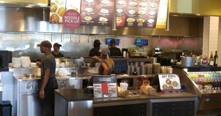 Popular cadena de comida rápida anunció el cierre de hasta 21 locales