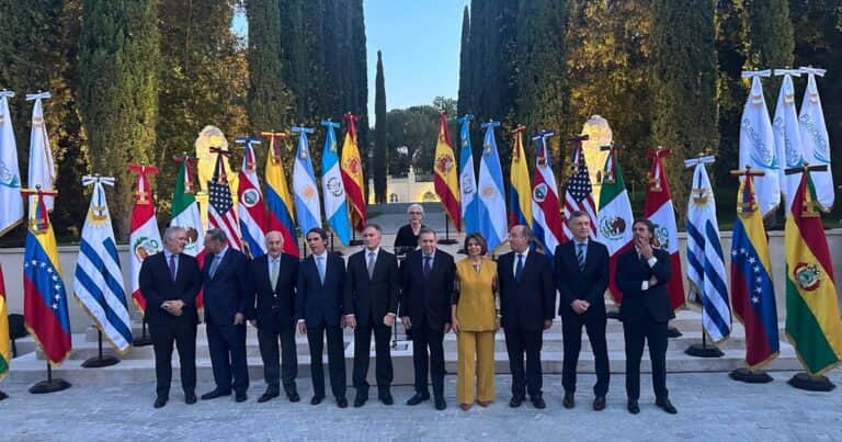 Mauricio Macri en Madrid, lejos del ruido en el PRO: cita con ex presidentes y un homenaje especial a Vargas Llosa