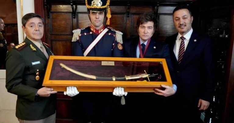 Crece la presión militar sobre Luis Petri porque los uniformados dicen tener sueldos de subsistencia