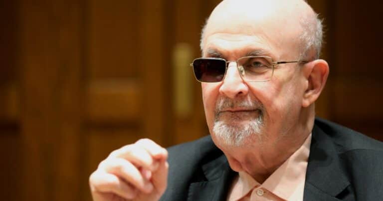 De ‘Los versos satánicos’ a la condena de su atacante: la lucha de Rushdie