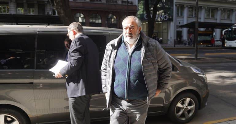 Un día después del decreto para limitar el derecho a huelga, Daer fue a la Rosada y anunció que la CGT irá a la Justicia para frenarlo