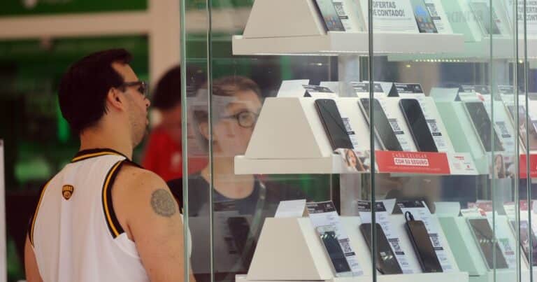 Celulares: el anuncio del Gobierno no desalentó la compra y fueron la estrella del Hot Sale