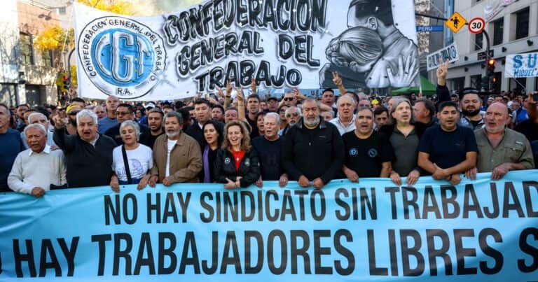 Cristina confirmó que va el miércoles a Comodoro Py: la CGT le dará apoyo simbólico, pero no movilizará fuerte