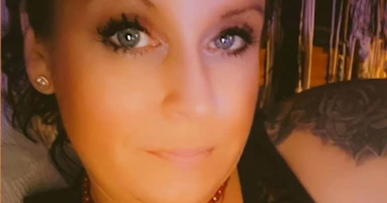 Seis días atrapada en su auto, el relato sin filtro de una mujer: «Sentía el olor de mi cuerpo pudriéndose»
