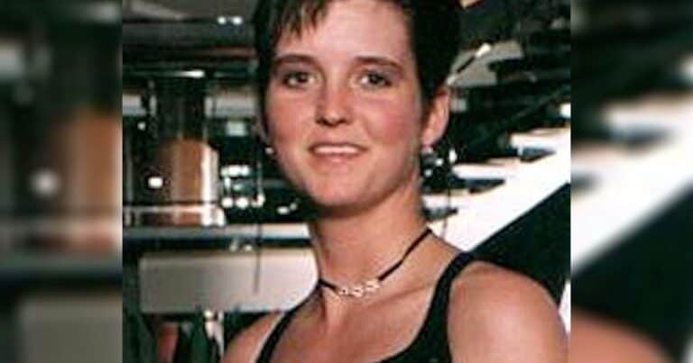 La joven que desapareció en un crucero durante unas paradisíacas vacaciones con su familia en el Caribe: el misterio de Amy Bradley llega a Netflix
