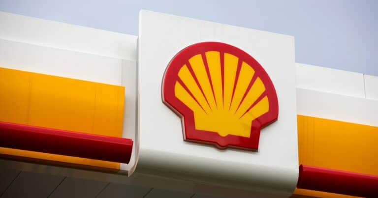 ¿Fusión histórica? Shell negocia para adquirir a su rival BP