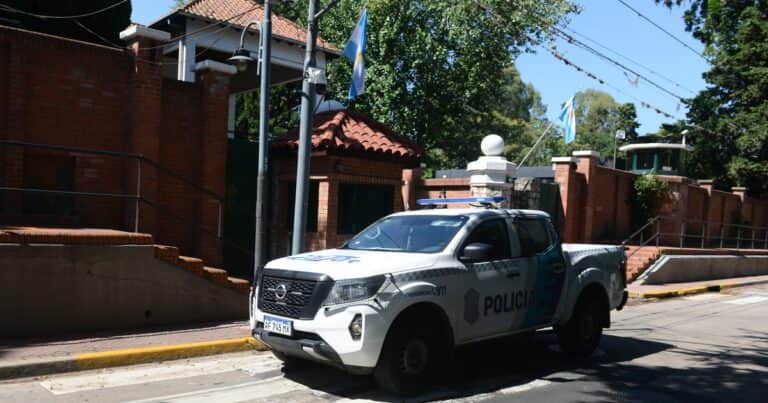 Amenaza de bomba en la Quinta de Olivos: montaron un operativo antiexplosivos de urgencia en la residencia de Javier Milei
