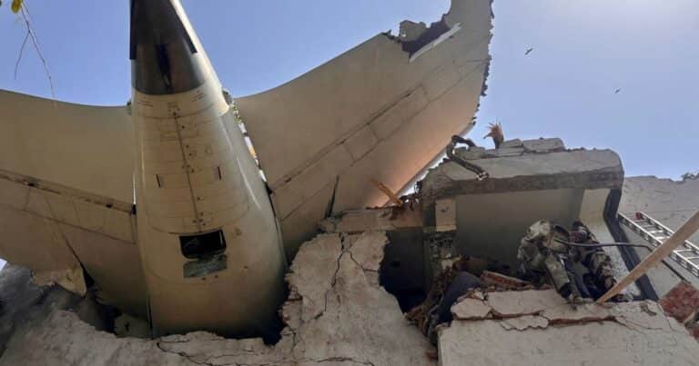 Tragedia de Air India: se conoció el último pedido de socorro de los pilotos