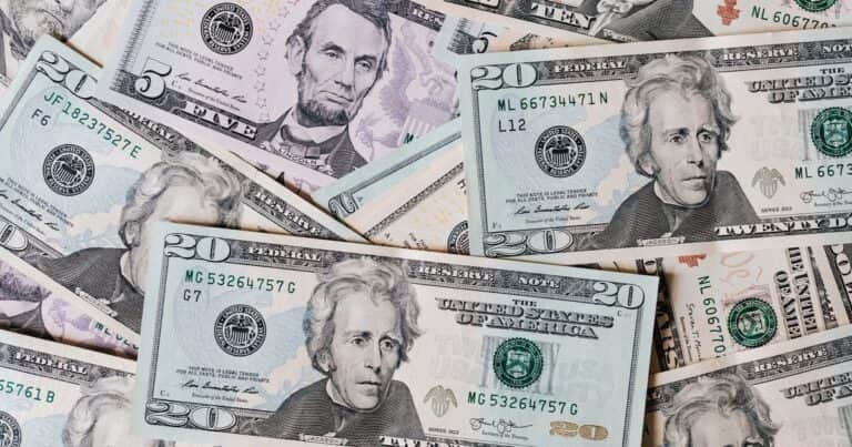Dólar hoy y dólar blue, EN VIVO: a cuánto cotiza el oficial y cuál es el precio del paralelo este viernes 6 de junio, minuto a minuto