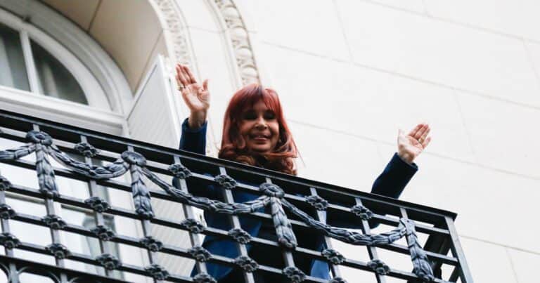 Cristina Kirchner irá presa, EN VIVO: el peronismo activa una agenda de actos y reuniones antes de la marcha a Comodoro Py