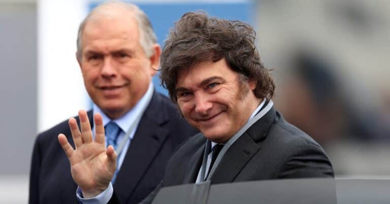Javier Milei y sus medidas, EN VIVO: el Presidente participa de una cumbre climática y se reúne con Emmanuel Macron en Francia
