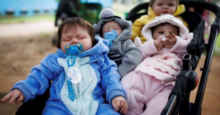 El “boom” de los bebés hiperrealistas: son de silicona, valen miles de dólares y cada vez más personas deciden “criarlos”