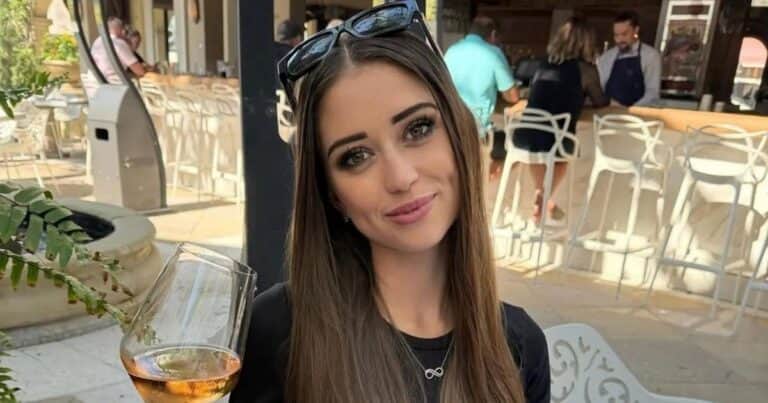 Tenía 20 años, soñaba con viajar y fue hallada muerta en un yate de lujo: el caso que conmueve al mundo