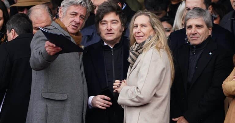 «Cumple con su palabra»: el campo celebró la baja de retenciones anunciada por Milei en La Rural
