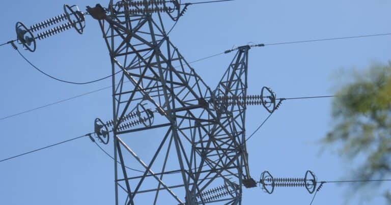 Cortes de luz: el Gobierno arranca con las primeras licitaciones para ampliar el sistema eléctrico