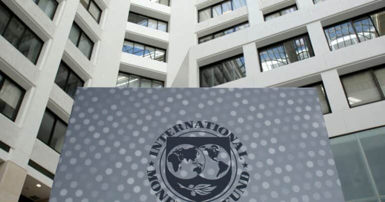 El directorio del FMI aprobó un desembolso de US$ 2.000 millones para la Argentina