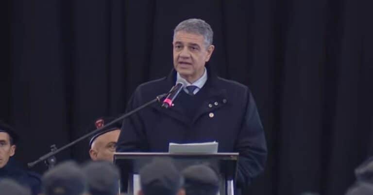 Con un reclamo a Kicillof, Jorge Macri anunció que otros 885 policías salen a la calle e hizo foco en la «batalla» contra manteros y trapitos