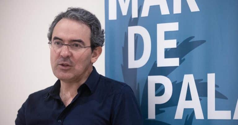 Juan Gabriel Vásquez: «La literatura no cambia el mundo pero sí conciencias»