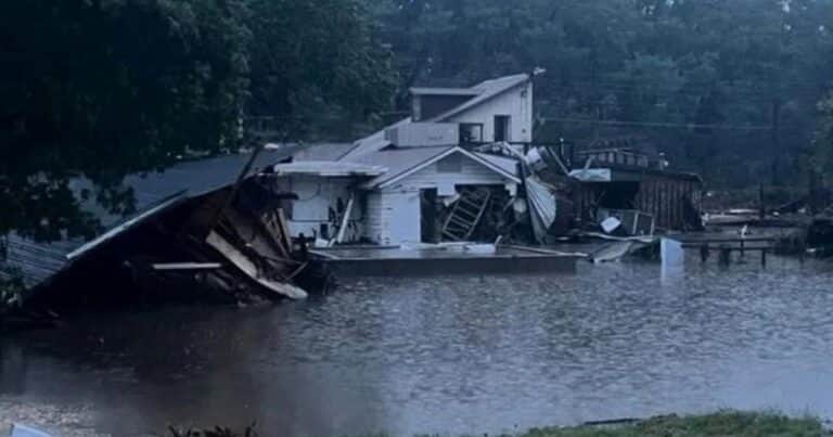 Catastrófica inundación desbordó el río Guadalupe: al menos seis muertos y múltiples evacuados en Texas