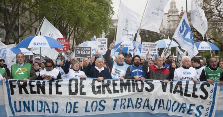 El Gobierno avanza en la disolución y unificación de organismos de Vialidad: hay protestas en dependencias de todo el país