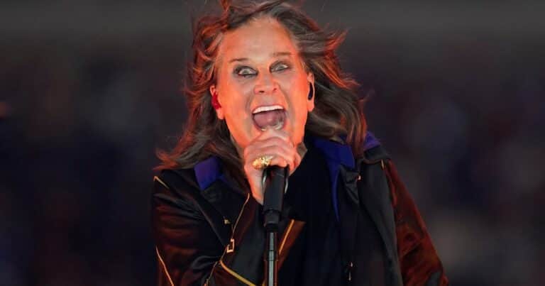 De qué murió Ozzy Osbourne, el cantante líder de Black Sabbath
