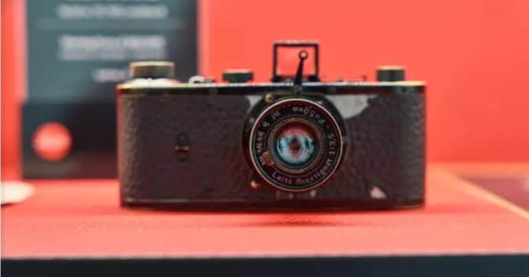 Cumplió 100 años Leica, una máquina fotográfica de culto