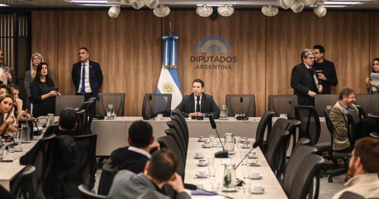 Javier Milei y sus medidas, EN VIVO: «Ley antiempate», la oposición presiona en Diputados para destrabar la comisión sobre el escándalo cripto de $LIBRA