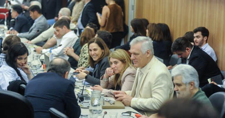 La oposición en Diputados buscará dictaminar el martes varios proyectos para financiar al Garrahan y las Universidades